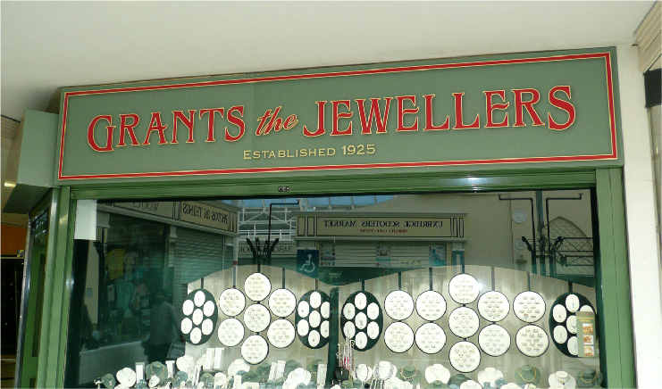 Want your shop frontage to work for your business? Glass manifestations are the signs for you.