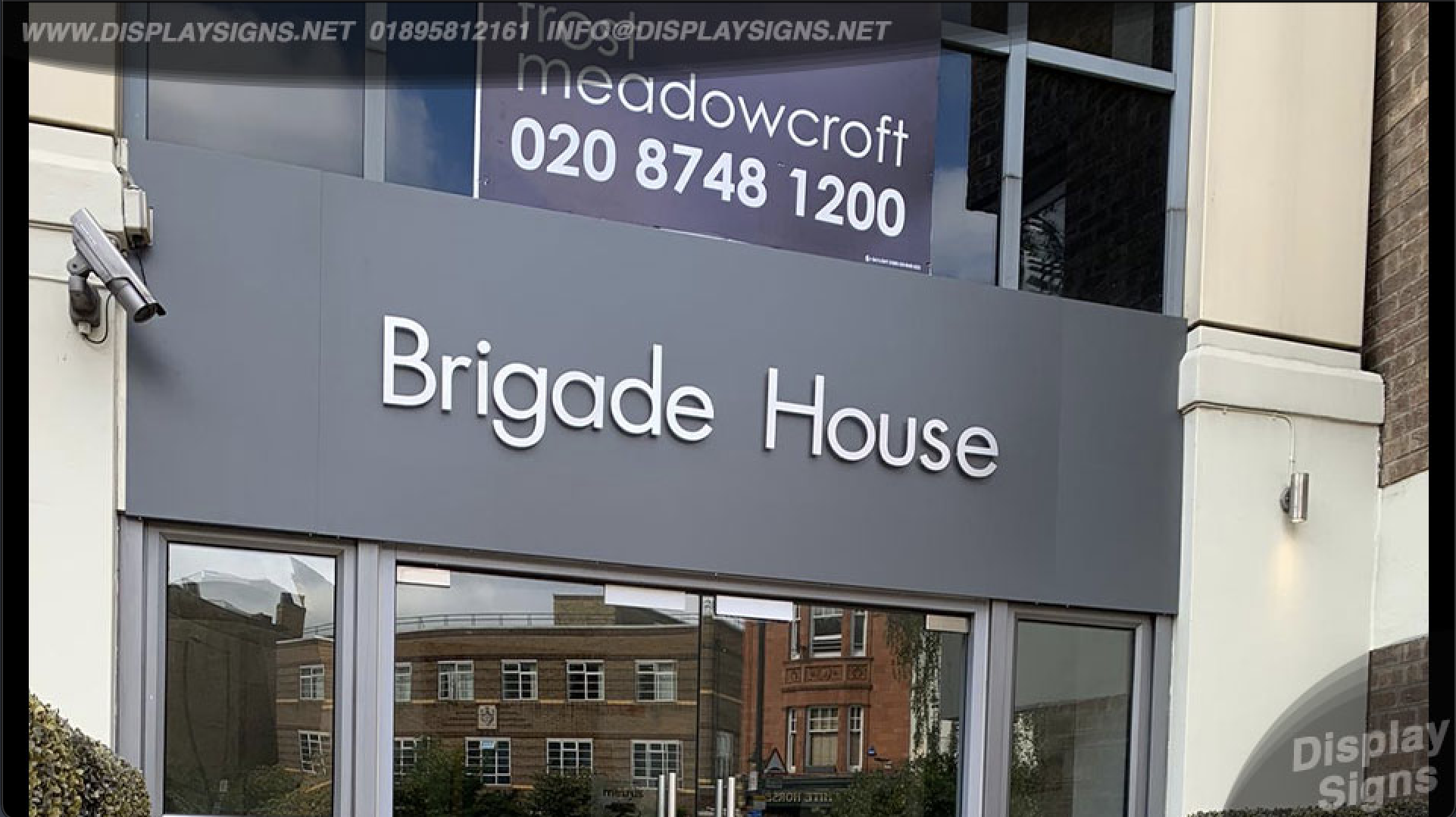 brigadehouse-exteriorsign